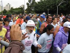  J.E.M. na largada da Maratona 2008. Corrida dos 5 km.